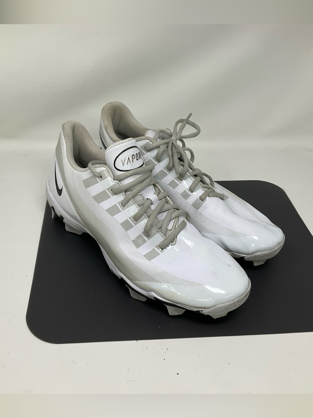 Nike Vapor Edge Shark Football Cleat White Grey DQ5114-100 Men’s Size 13
